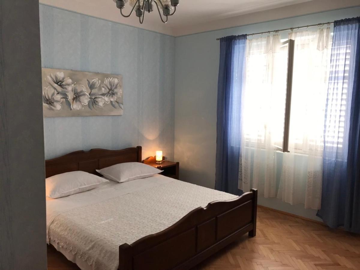 Apartments And Rooms Ljubica Lun  Εξωτερικό φωτογραφία
