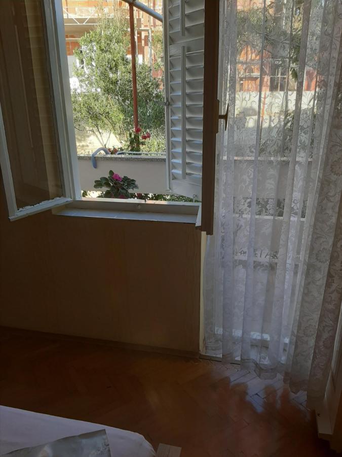 Apartments And Rooms Ljubica Lun  Εξωτερικό φωτογραφία