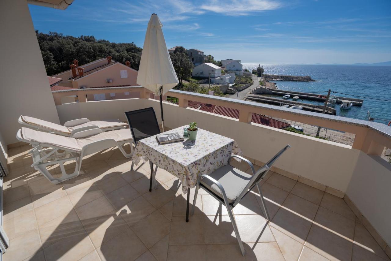 Apartments And Rooms Ljubica Lun  Εξωτερικό φωτογραφία